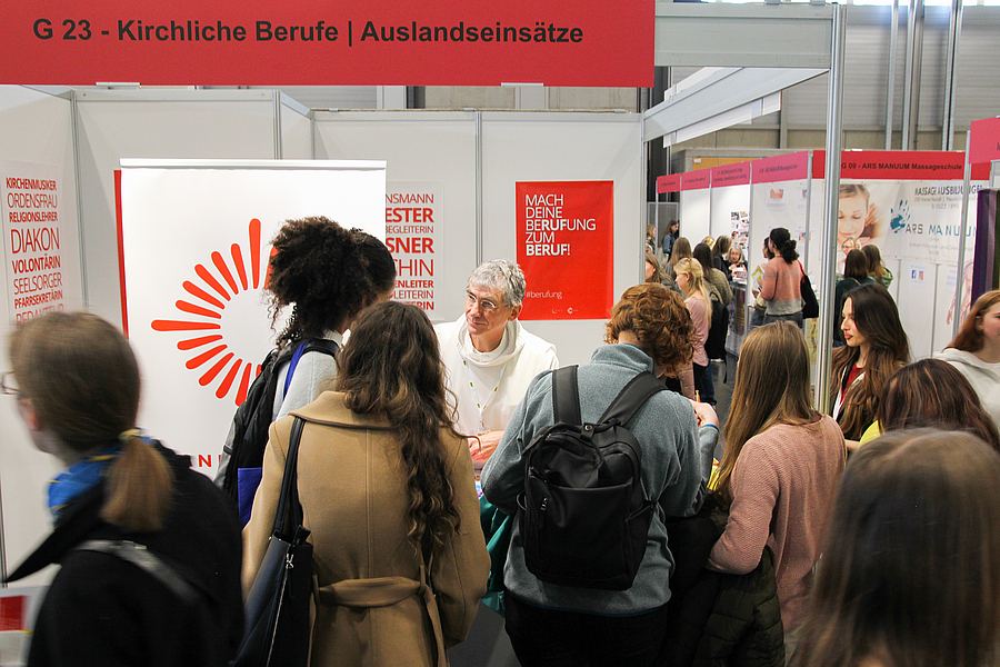 Gemeinsam mit dem Canisiuswerk sind die Ordensgemeinschaften und die Gesprächsinsel auch 2026 wieder auf der BeSt³ in der Messe Wien vertreten.